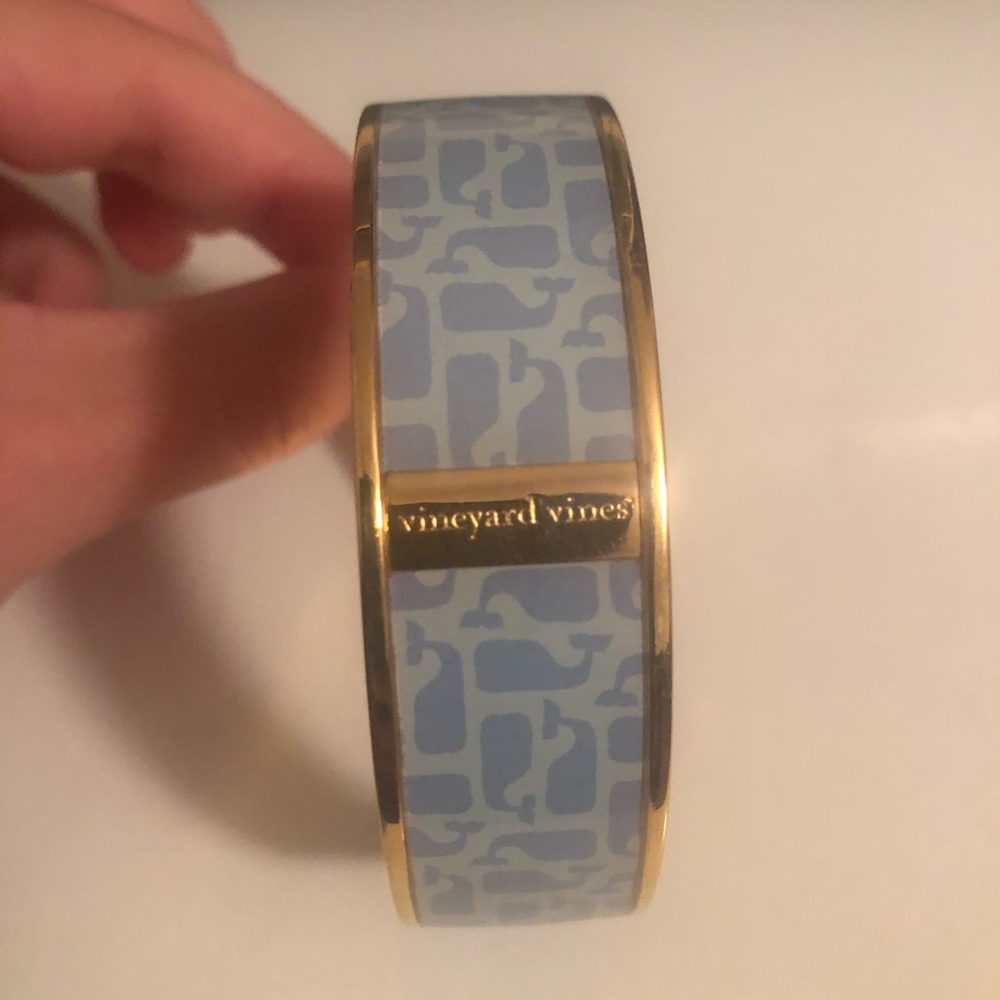 Vineyard Vines Whale Bracelet in Blue